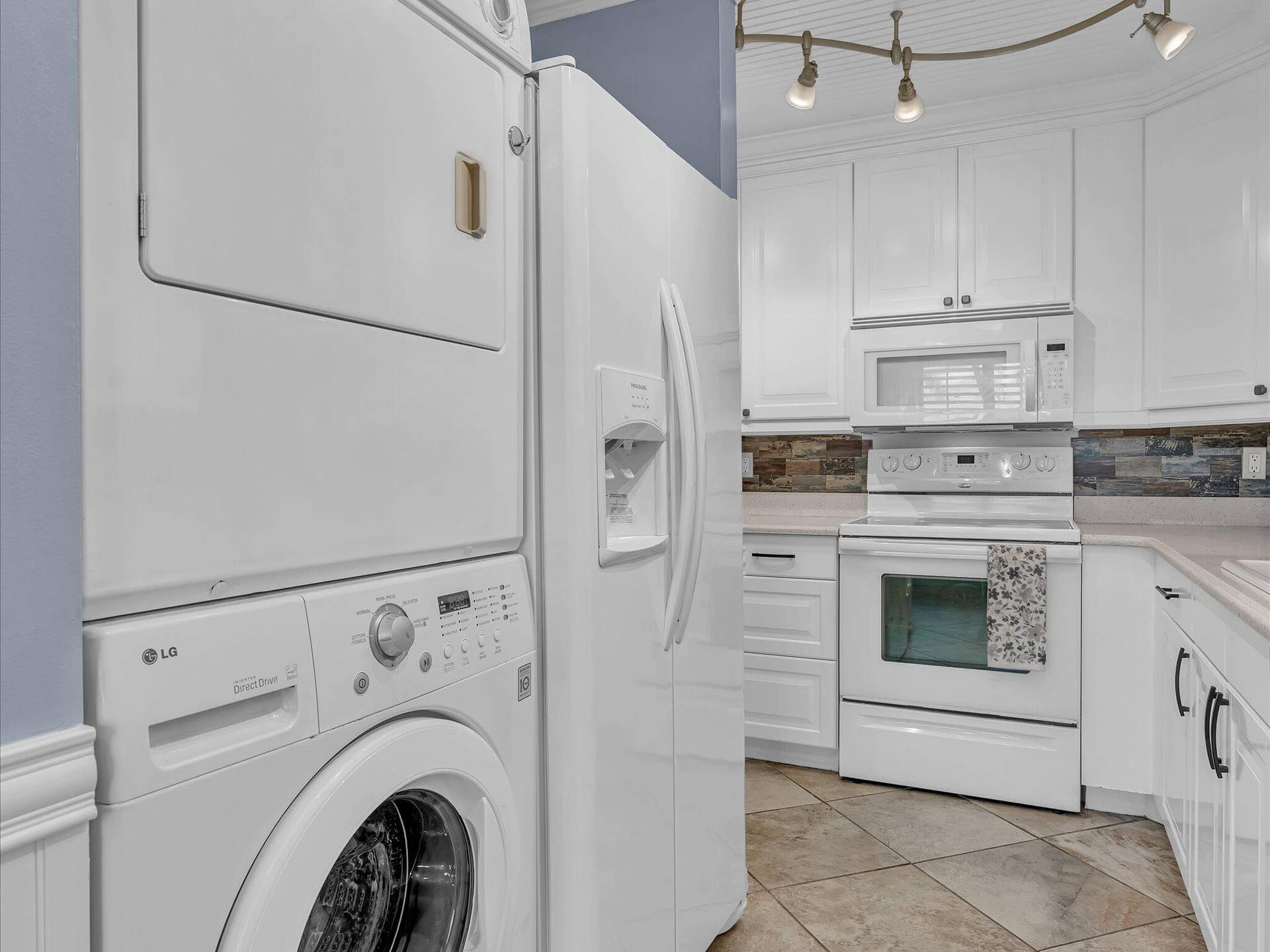 1151 CALAMONDIN Terrace, #103, Delray Beach, FL 33445 Laundry in Kitchen