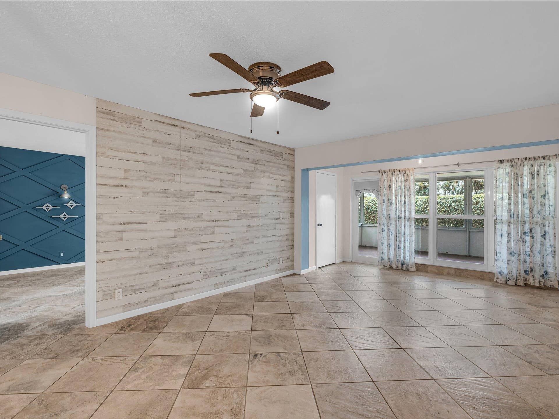 1151 CALAMONDIN Terrace, #103, Delray Beach, FL 33445 Impact Glass