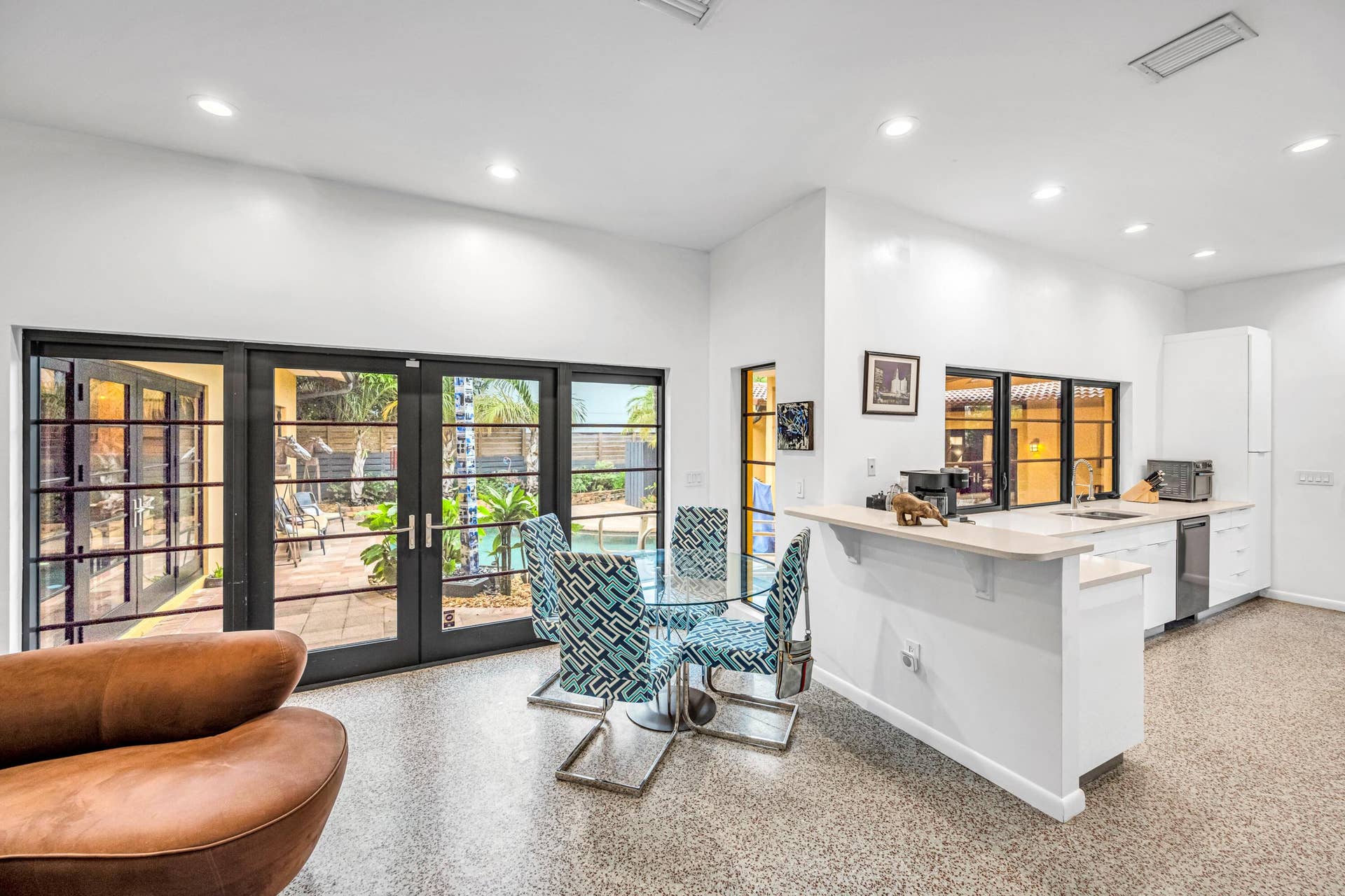 729 NE 19TH Avenue, Fort Lauderdale, FL 33304 729 NE 19TH AVE-37