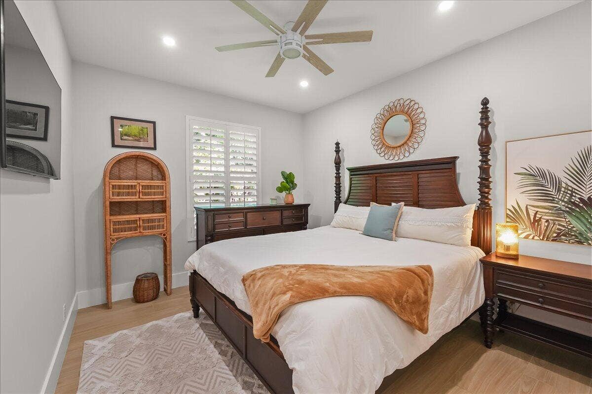 409 KENNEDY Street, Jupiter, FL 33458 22-DSC00024