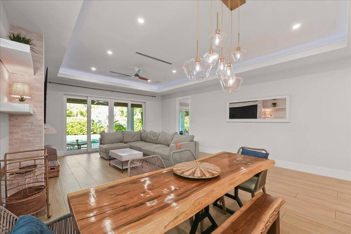 409 KENNEDY Street, Jupiter, FL 33458 32-DSC00064