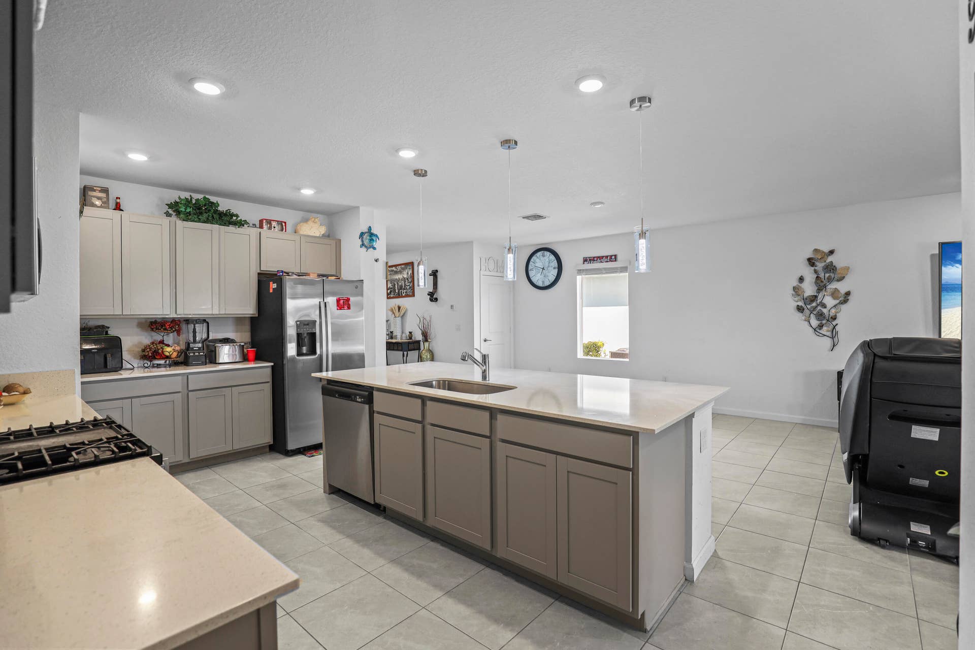 11164 NW MIDDLE STREAM Drive, Port St Lucie, FL 34987 20250918201252061019000000-o
