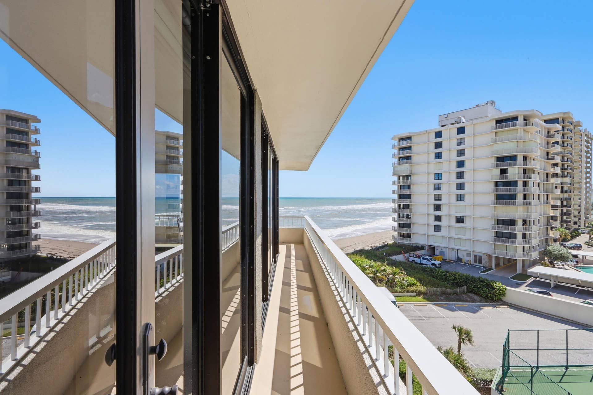 5510 N OCEAN Drive, #6B, Singer Island, FL 33404 guest room balcony