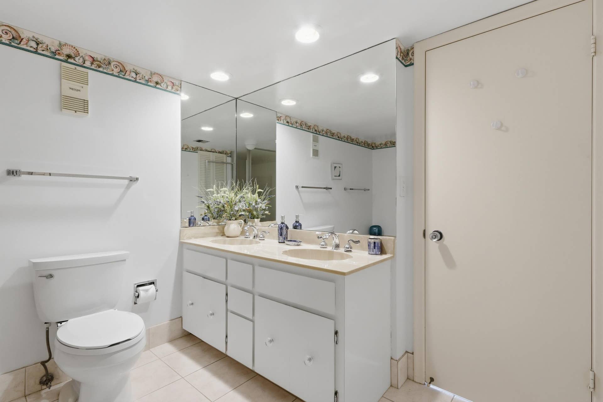5510 N OCEAN Drive, #6B, Singer Island, FL 33404 primary bath