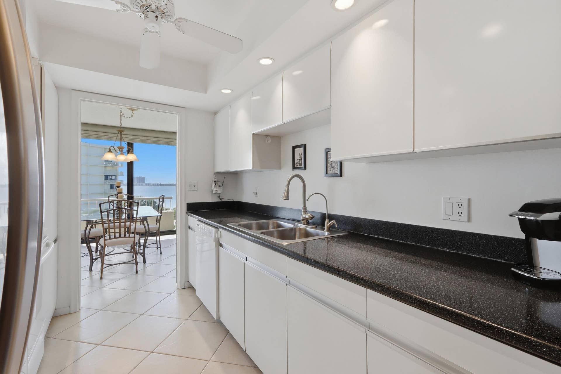 5510 N OCEAN Drive, #6B, Singer Island, FL 33404 kitchen