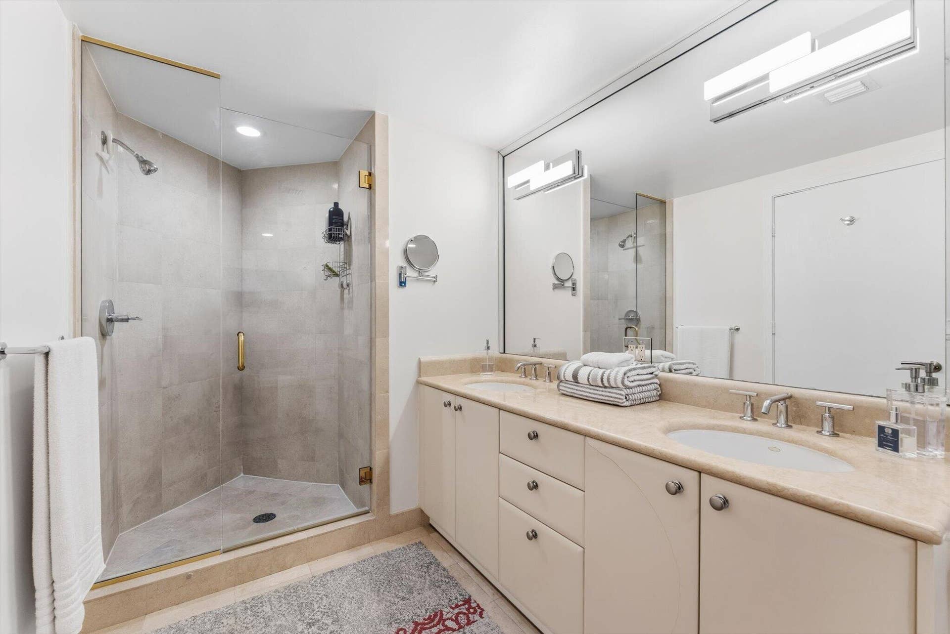 2100 N OCEAN Boulevard, #6C, Fort Lauderdale, FL 33305 37-37