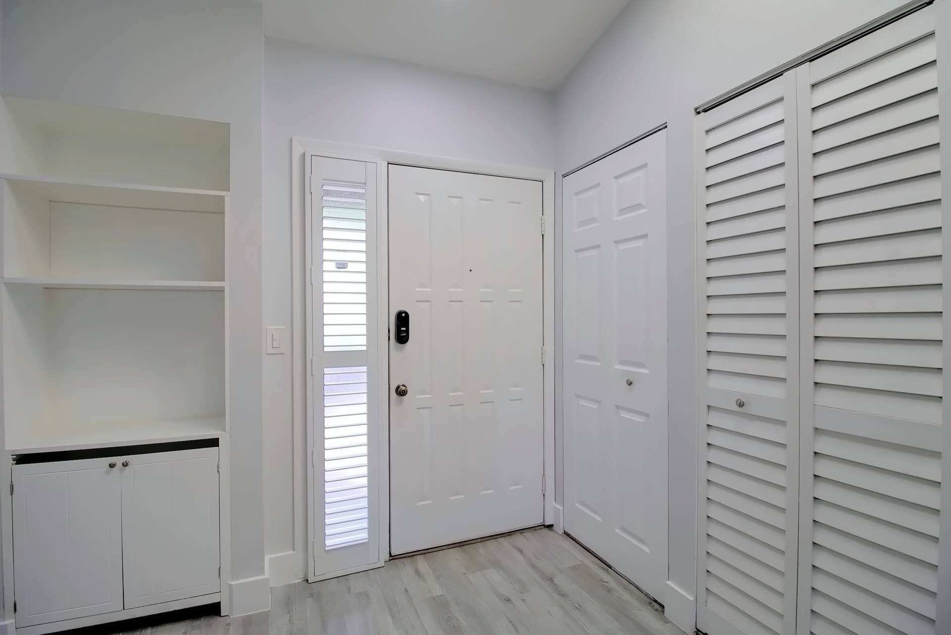 443 Midsummer Court, Royal Palm Beach, FL 33411 Foyer