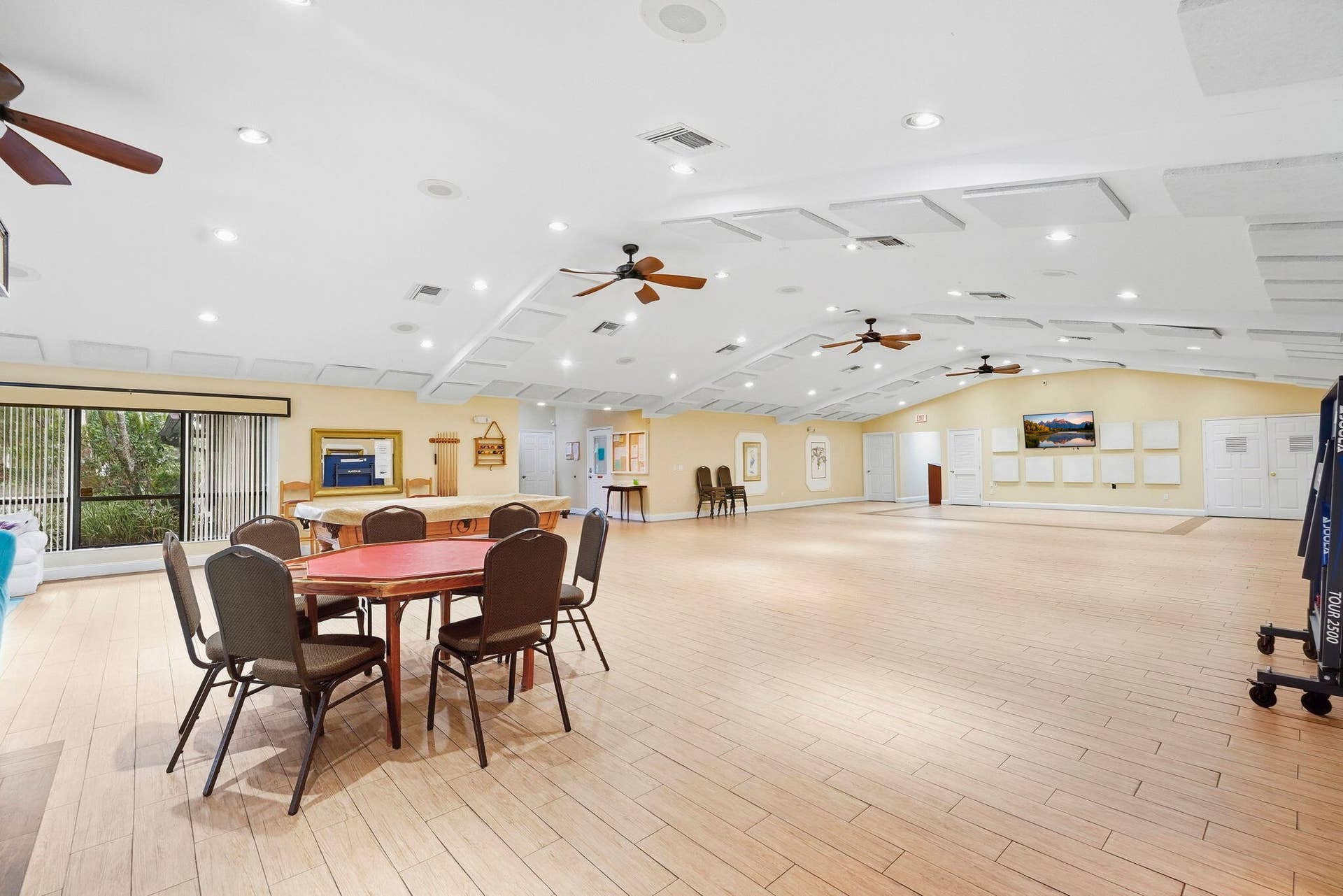 443 Midsummer Court, Royal Palm Beach, FL 33411 Clubhouse
