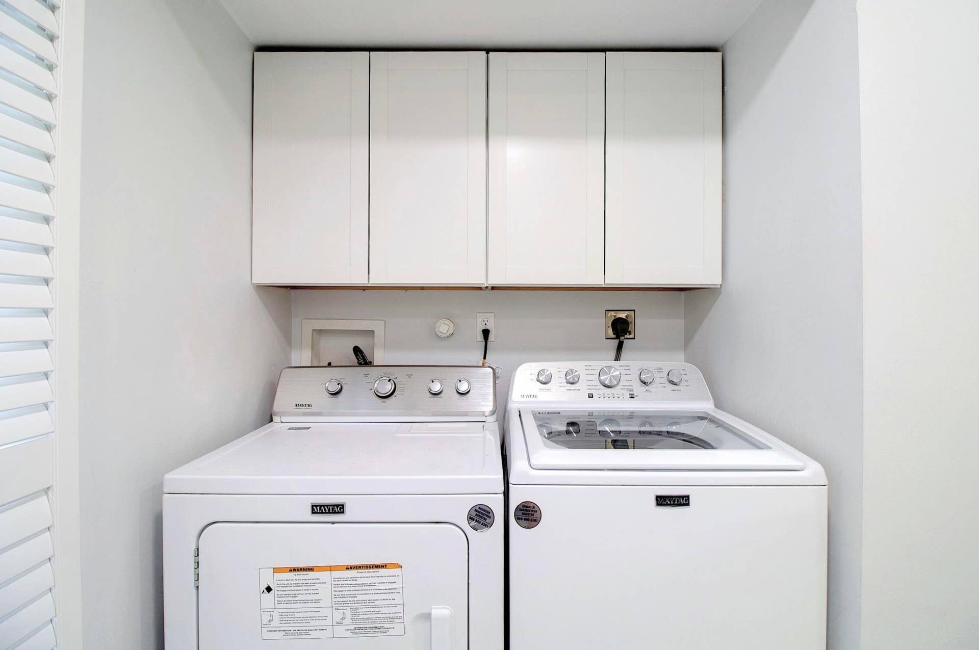 443 Midsummer Court, Royal Palm Beach, FL 33411 k- laundry