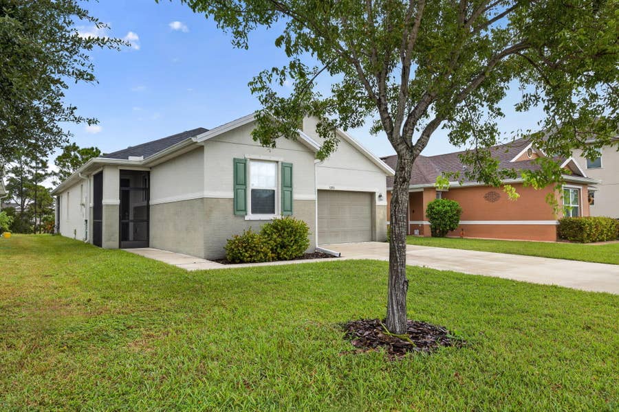 Property photo for 5395 NW Pine Trail Circle, Port St Lucie, FL