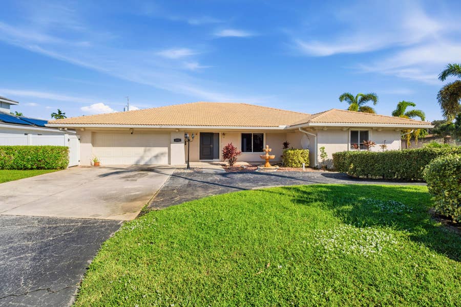 Property photo for 2700 NE 4TH Way, Boca Raton, FL
