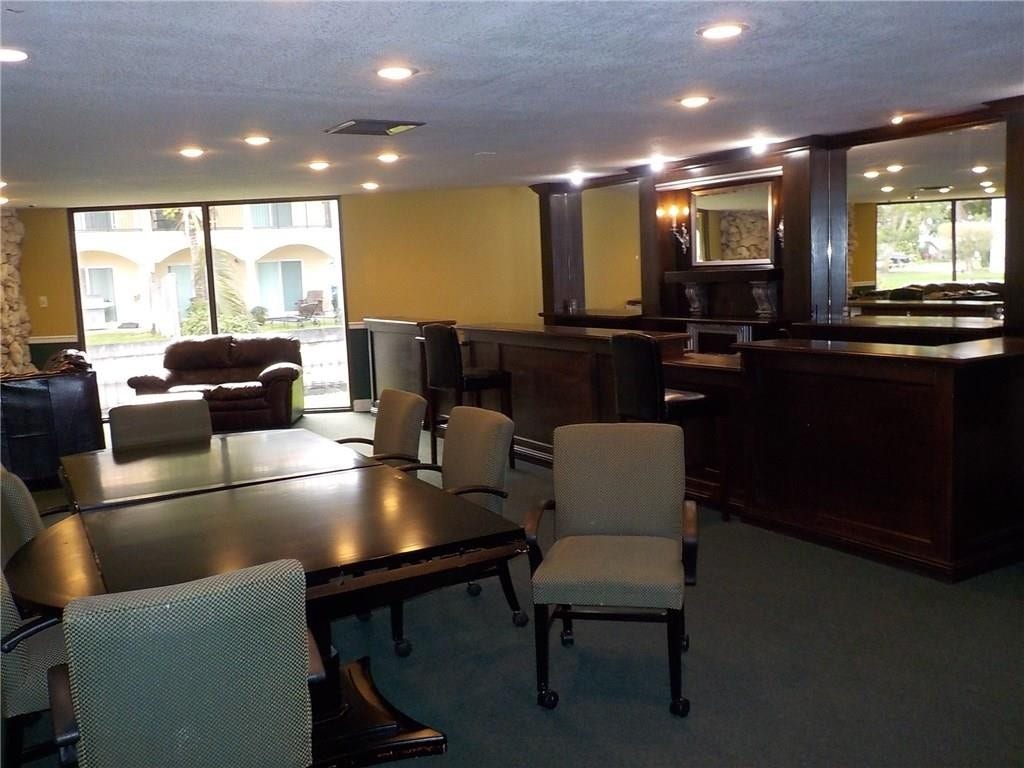 110 Royal Park Drive, #2B, Oakland Park, FL 33309