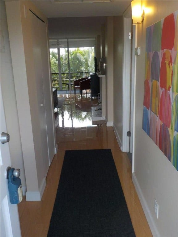 110 Royal Park Drive, #2B, Oakland Park, FL 33309
