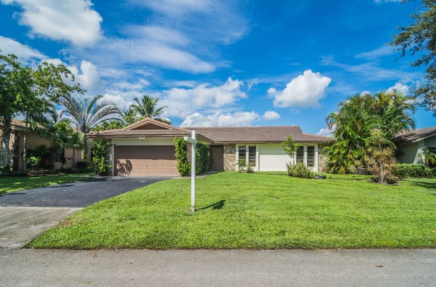 Property photo for 11711 Spinnaker Way, Hollywood, FL