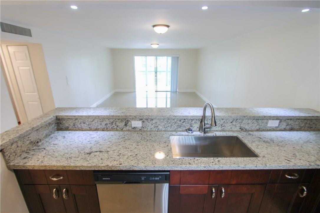431 SE 3 Street, #205, Dania Beach, FL 33004