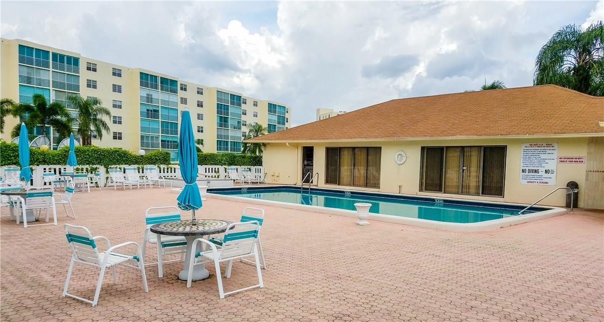 431 SE 3 Street, #205, Dania Beach, FL 33004