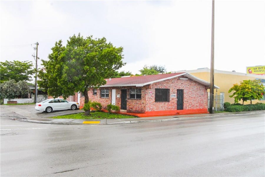 Property photo for 5700 Pembroke Road, Hollywood, FL