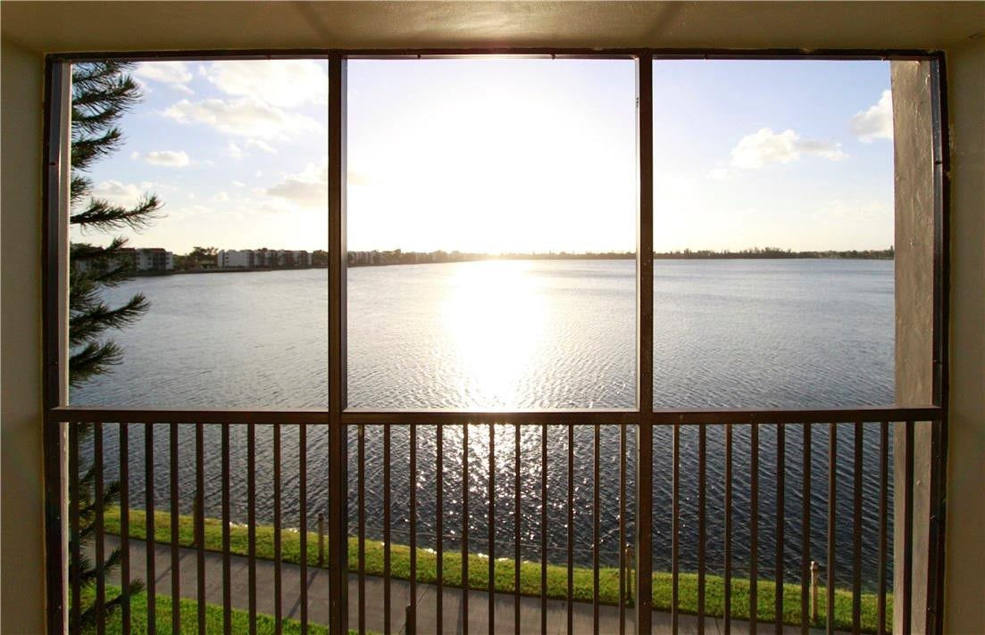 111 Lake Emerald Drive, #308, Oakland Park, FL 33309 111 Lake Emerald Drive, #308, Oakland Park, FL 33309