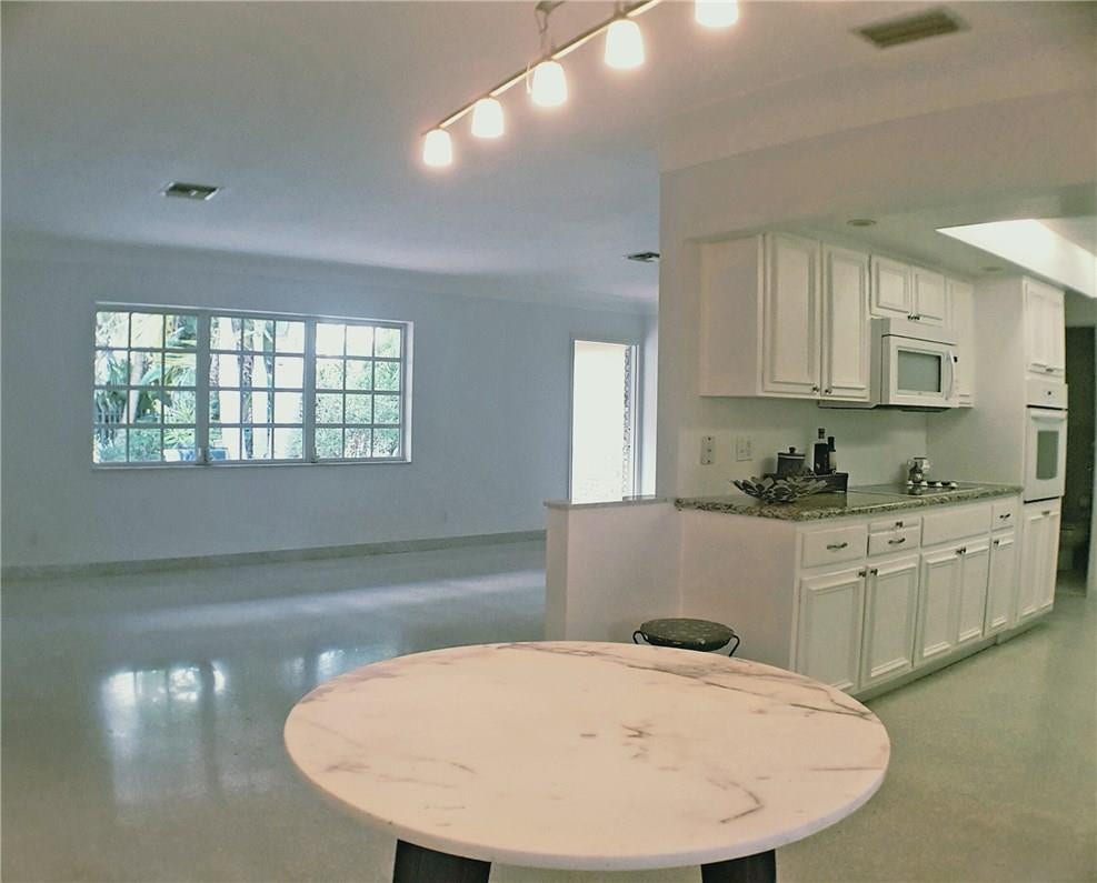 Fort Lauderdale, FL 33308 Photo 7