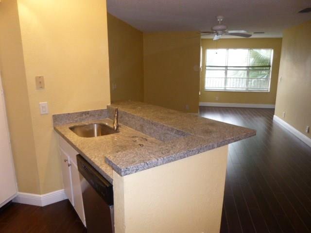 3390 Pinewalk Drive, #1025, Margate, FL 33063 3390 Pinewalk Drive, #1025, Margate, FL 33063