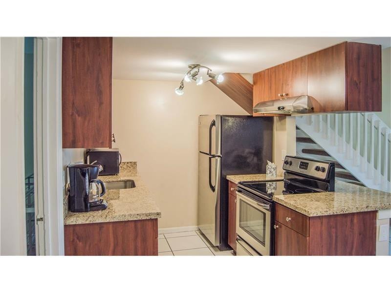 1455 Holly Heights Drive, #19, Fort Lauderdale, FL 33304
