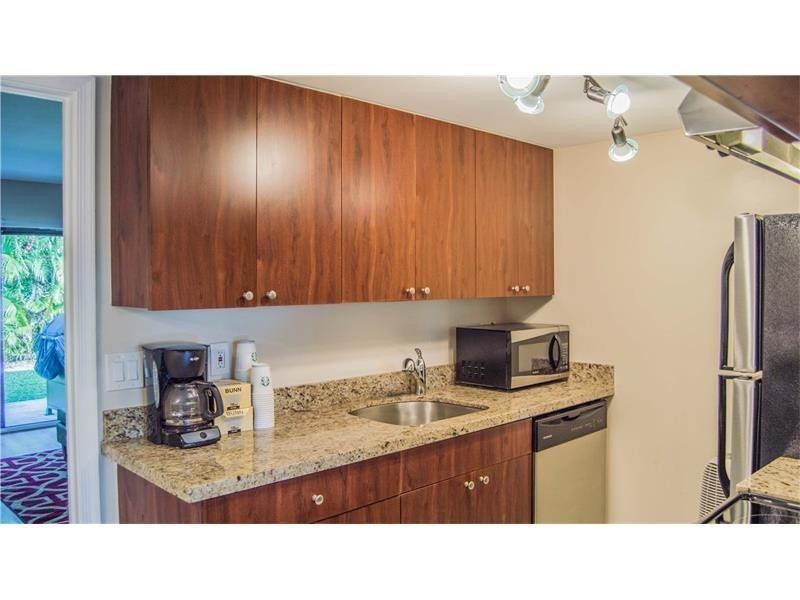 1455 Holly Heights Drive, #19, Fort Lauderdale, FL 33304