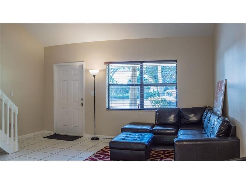 1455 Holly Heights Drive, #19, Fort Lauderdale, FL 33304