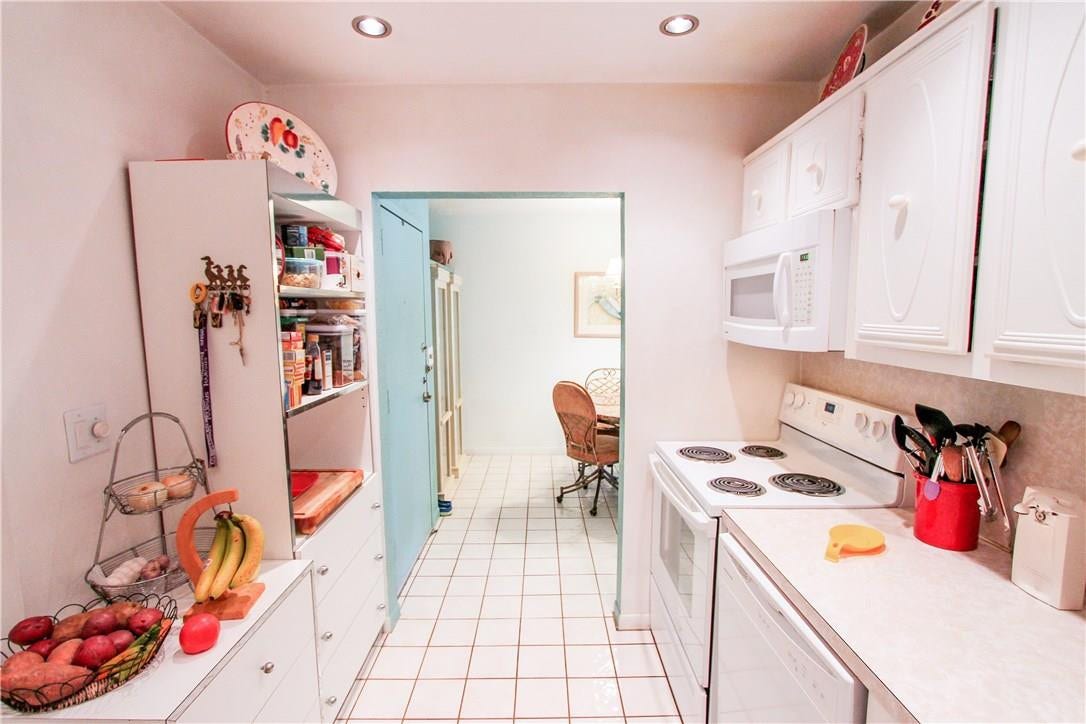 3115 Oakland Shores Drive, #E109, Oakland Park, FL 33309 3115 Oakland Shores Drive, #E109, Oakland Park, FL 33309