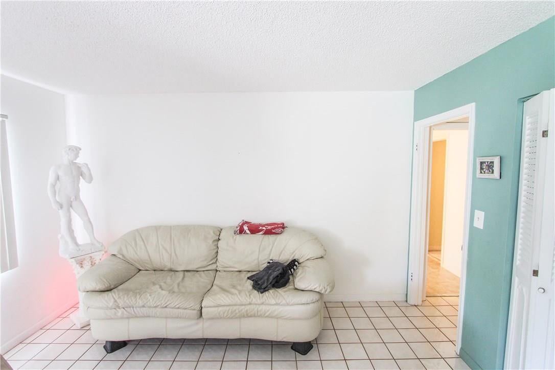 3115 Oakland Shores Drive, #E109, Oakland Park, FL 33309 3115 Oakland Shores Drive, #E109, Oakland Park, FL 33309