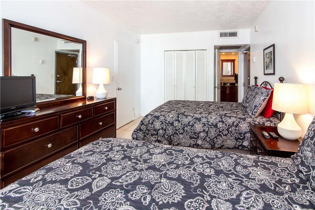 4040 Galt Ocean Drive, #810, Fort Lauderdale, FL 33308 4040 Galt Ocean Drive, #810, Fort Lauderdale, FL 33308