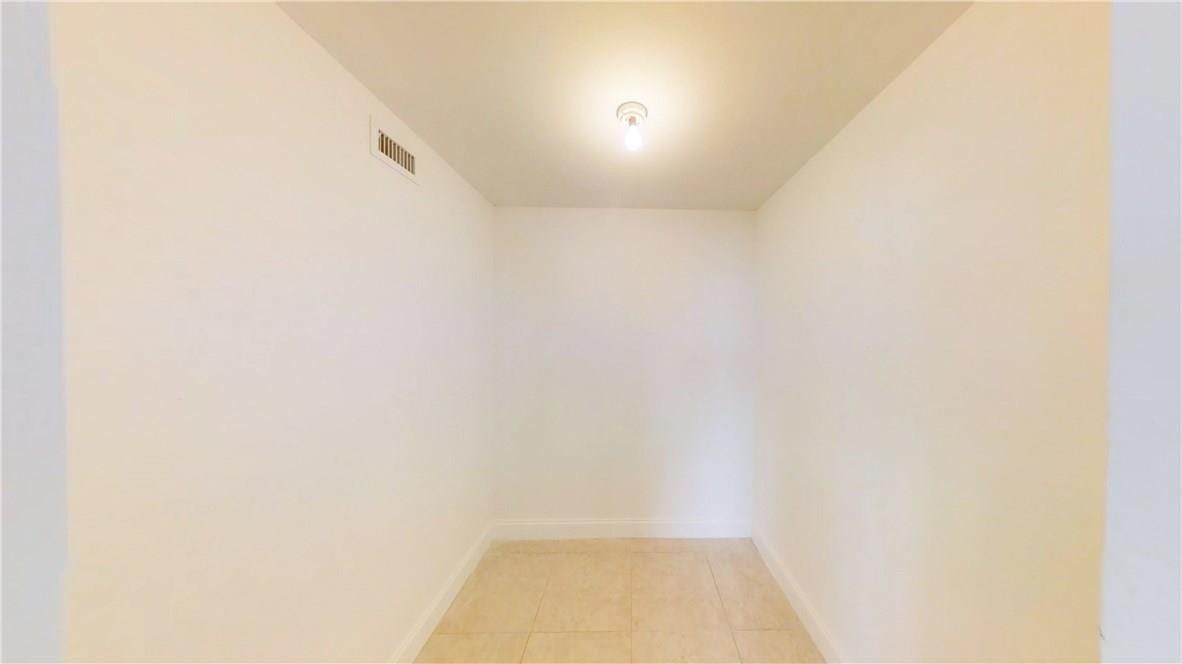 116 Lake Emerald Drive, #210, Oakland Park, FL 33309 116 Lake Emerald Drive, #210, Oakland Park, FL 33309