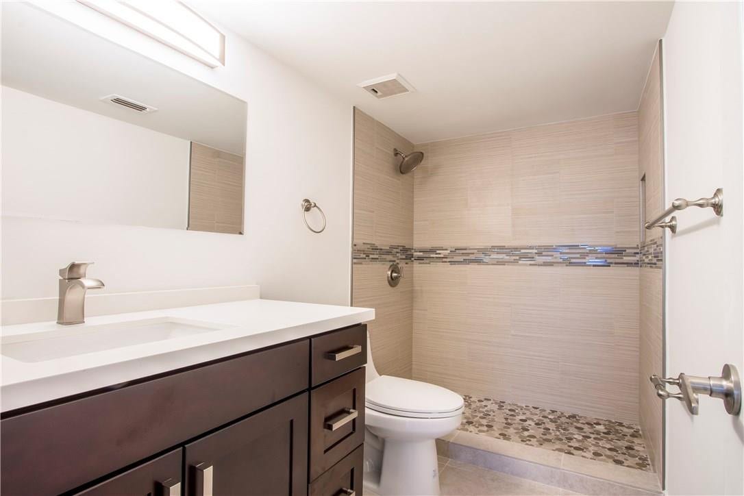 116 Lake Emerald Drive, #210, Oakland Park, FL 33309 116 Lake Emerald Drive, #210, Oakland Park, FL 33309