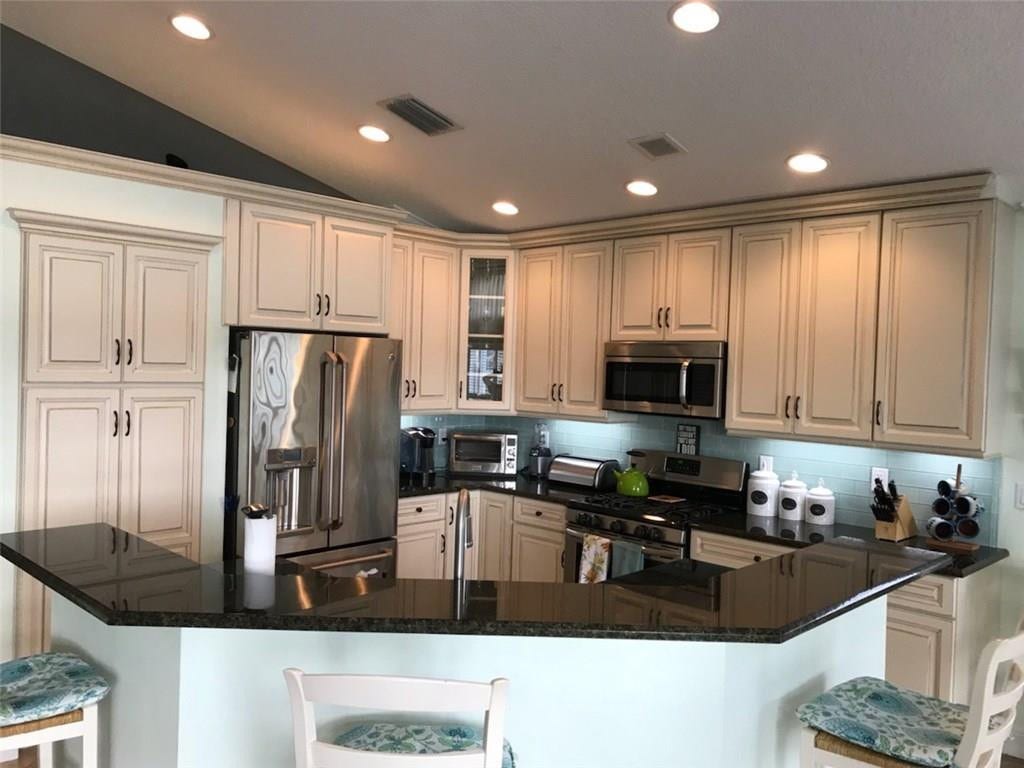 937 SE Westminster Place, Stuart, FL 34997 Photo 5