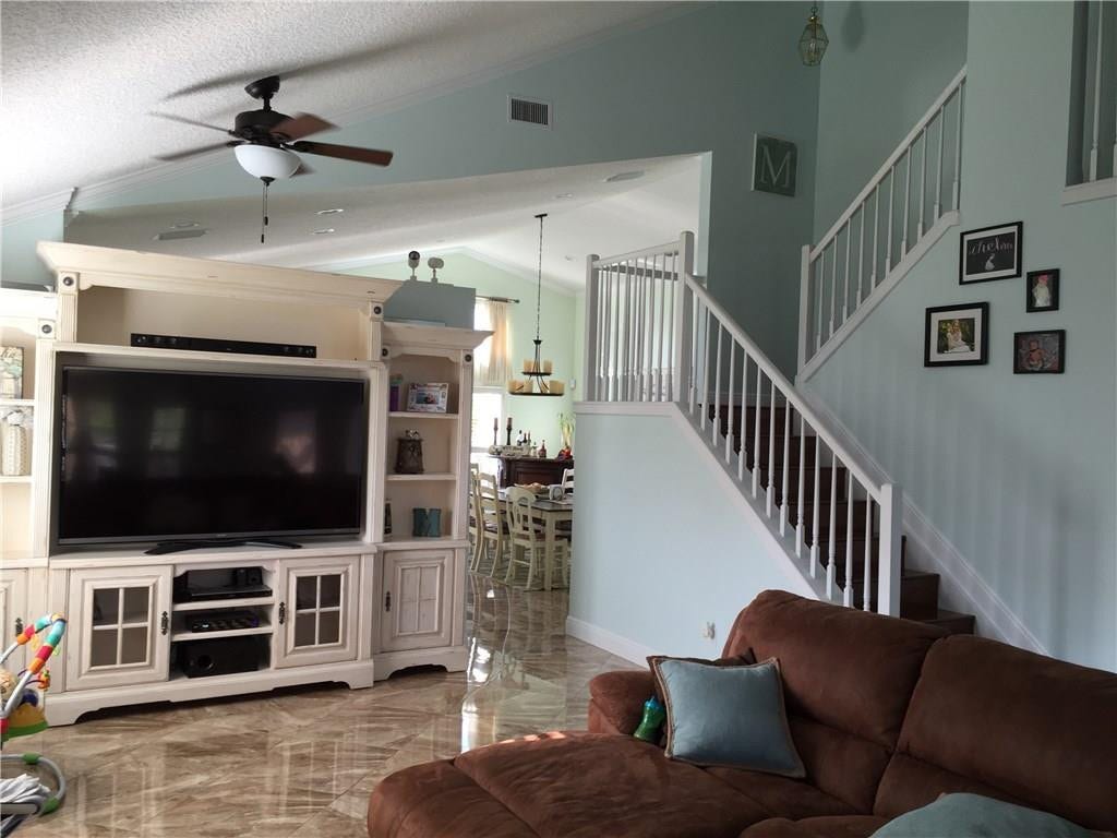 937 SE Westminster Place, Stuart, FL 34997 Photo 7