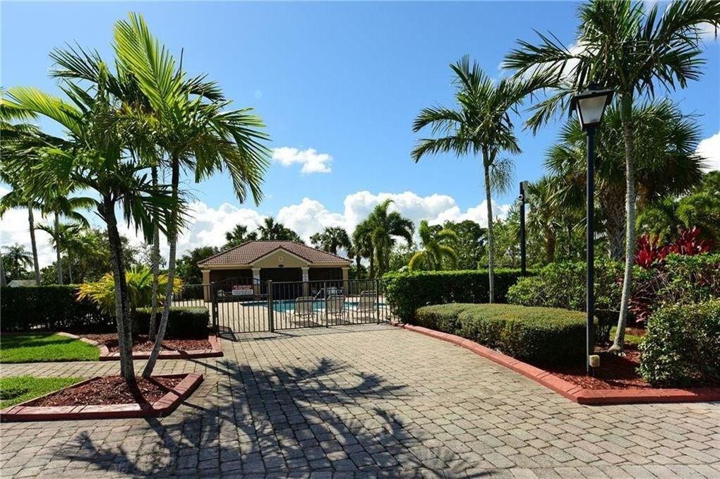 937 SE Westminster Place, Stuart, FL 34997 Photo 23