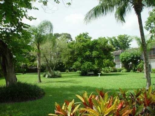 3105 Oakland Shores Drive, #J-203, Oakland Park, FL 33309