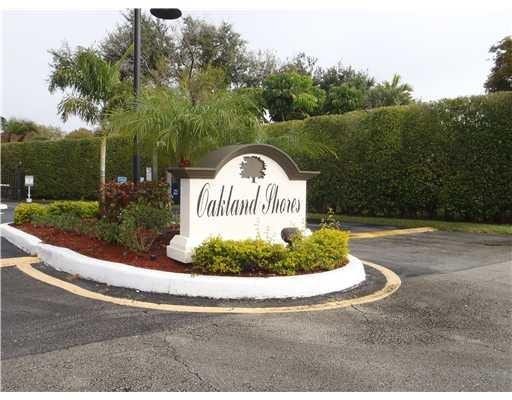 3105 Oakland Shores Drive, #J-203, Oakland Park, FL 33309