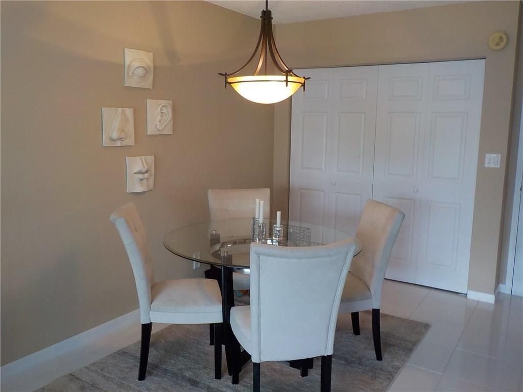 3105 Oakland Shores Drive, #J-203, Oakland Park, FL 33309