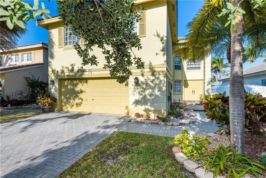 Property photo for 380 SW 203rd Avenue, Pembroke Pines, FL