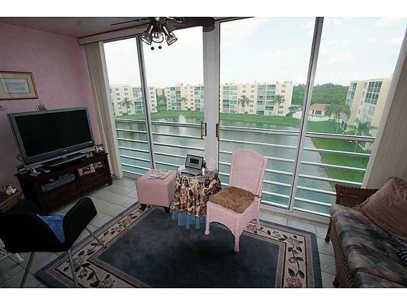 431 SE 3rd Street, #608, Dania Beach, FL 33004