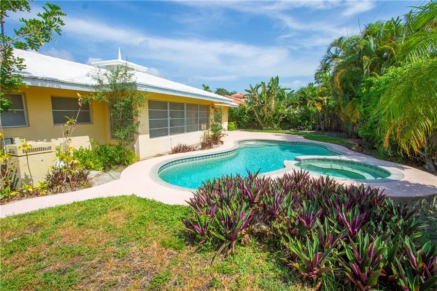 Property photo for 2424 Middle River Drive, Fort Lauderdale, FL