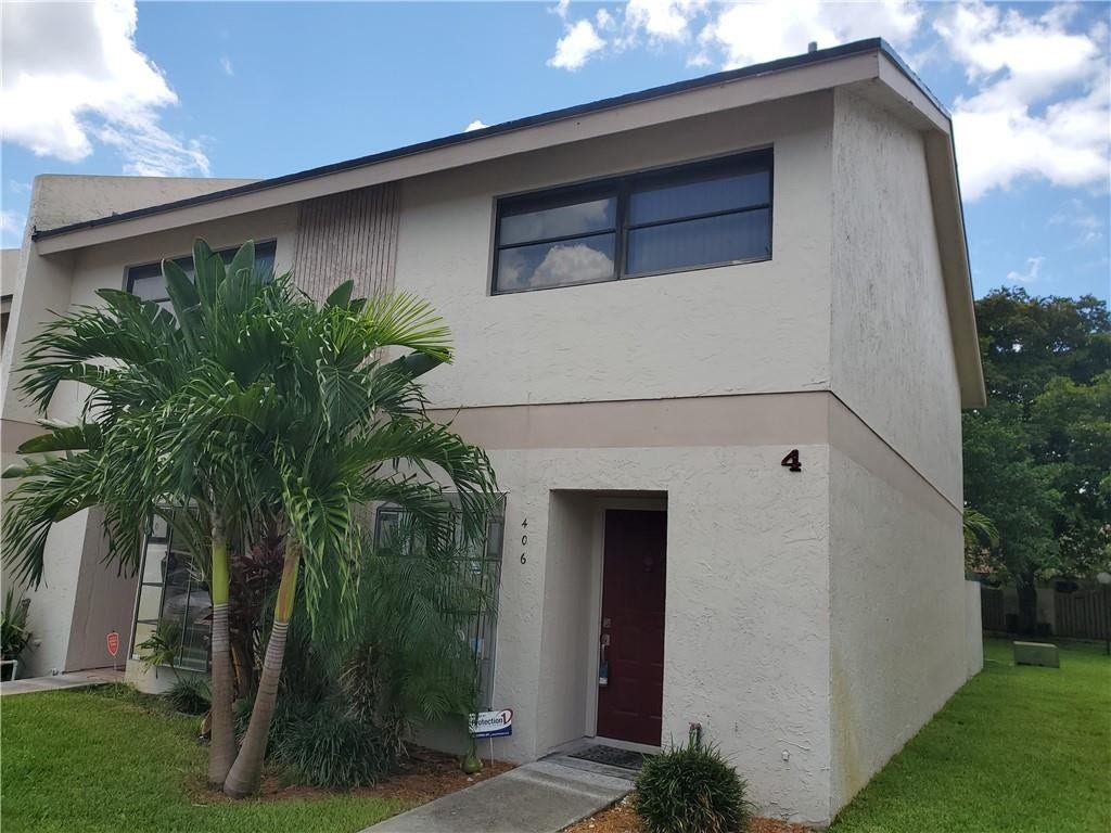 2700 S Oakland Forest Drive, #406, Oakland Park, FL 33309 2700 S Oakland Forest Drive, #406, Oakland Park, FL 33309