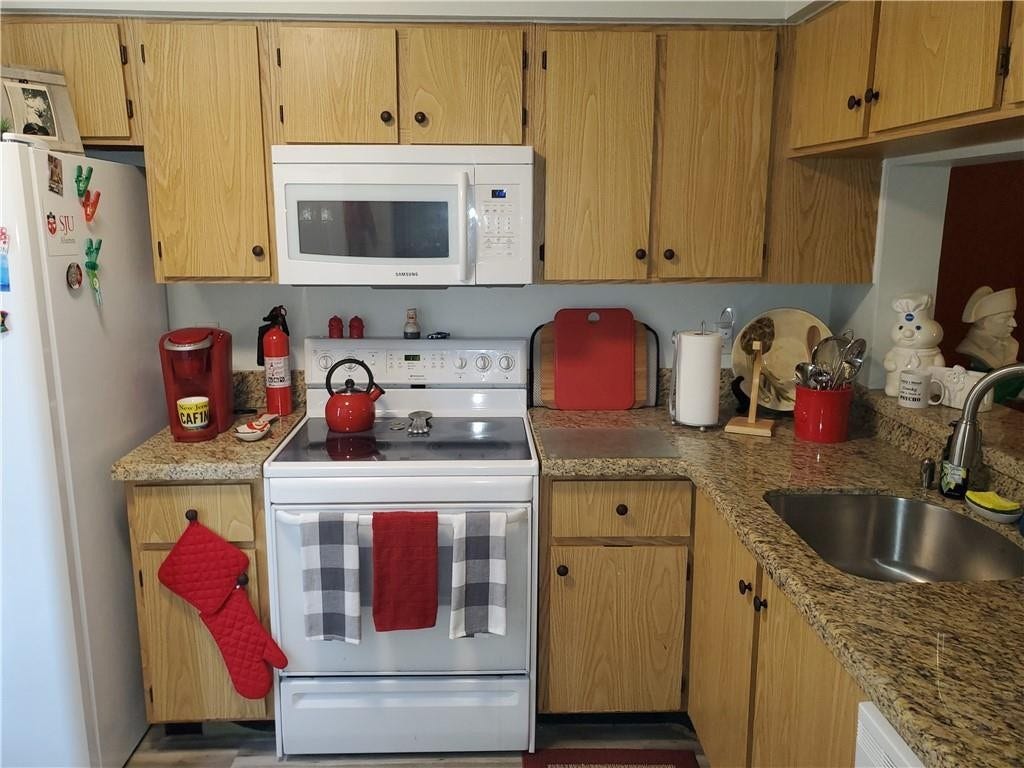 2700 S Oakland Forest Drive, #406, Oakland Park, FL 33309 2700 S Oakland Forest Drive, #406, Oakland Park, FL 33309