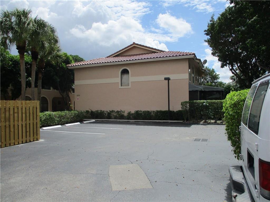 1 Parking space for your car! Guest spots available