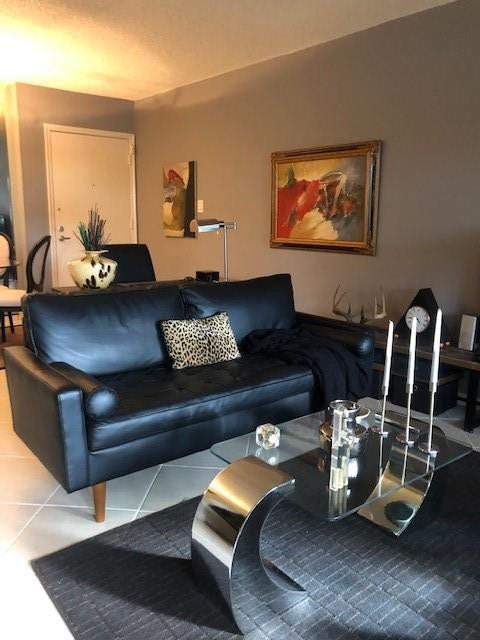 1930 NE 2nd Avenue, #111L, Wilton Manors, FL 33305