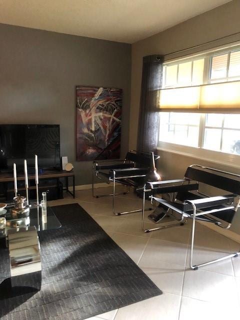 1930 NE 2nd Avenue, #111L, Wilton Manors, FL 33305