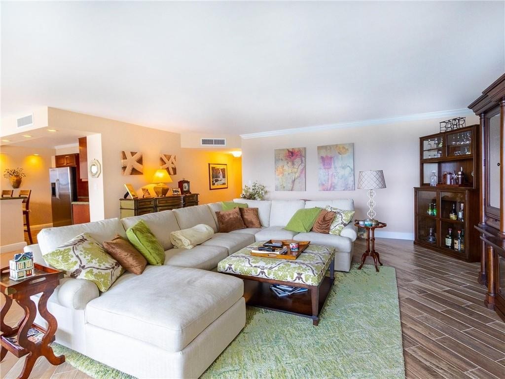 3900 Galt Ocean Drive, #806, Fort Lauderdale, FL 33308