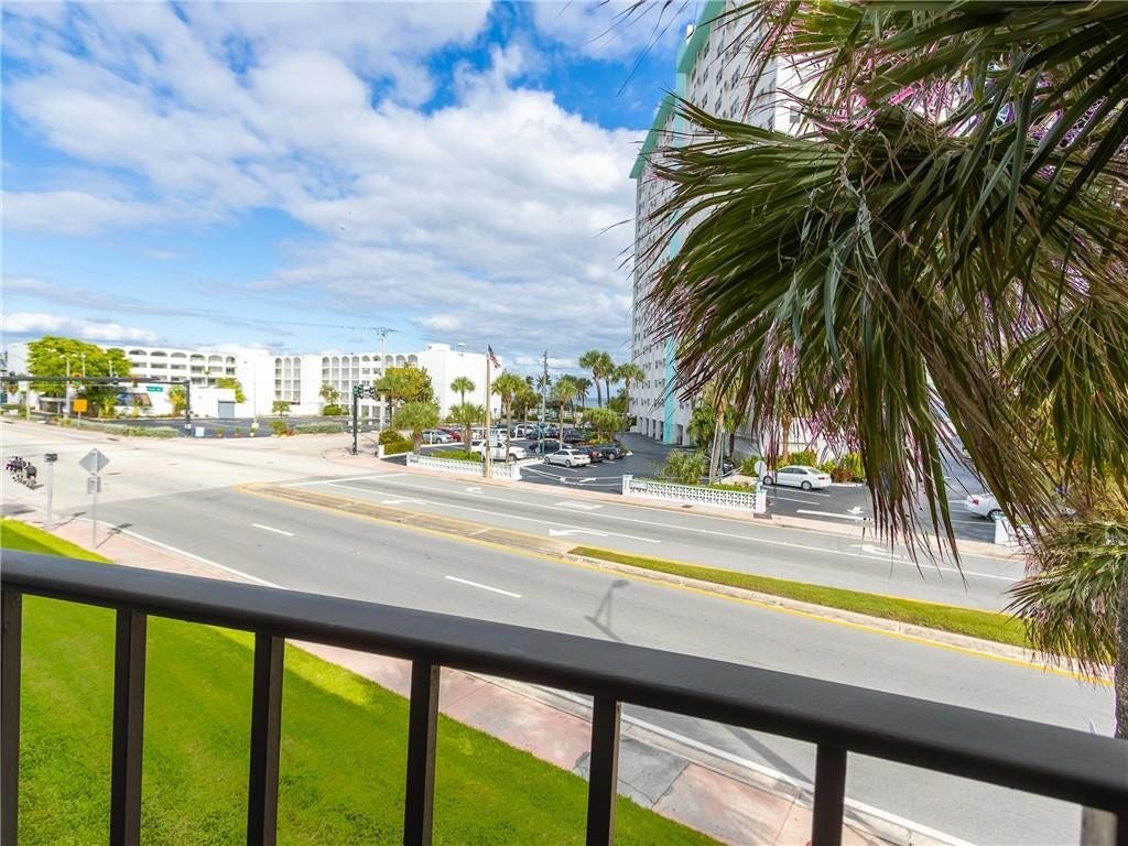 4013 N Ocean Drive, #212, Lauderdale By The Sea, FL 33308