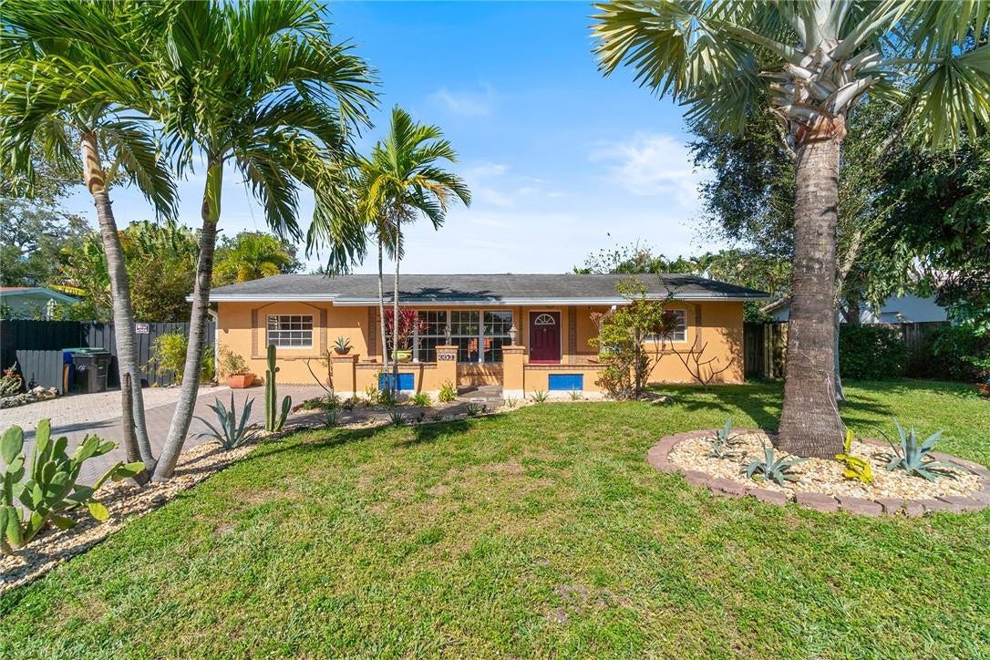3371 SW 16th Street, Fort Lauderdale, FL 33312 3371 SW 16th Street, Fort Lauderdale, FL 33312