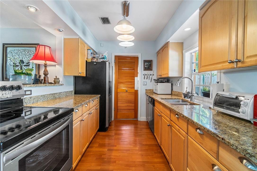3371 SW 16th Street, Fort Lauderdale, FL 33312 3371 SW 16th Street, Fort Lauderdale, FL 33312